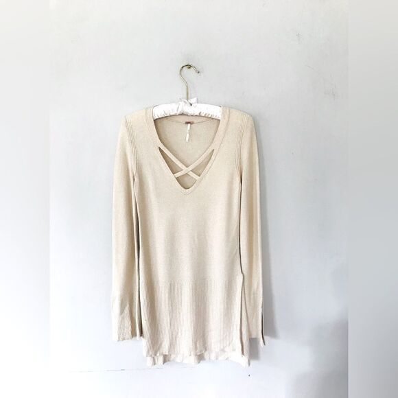 Free People Criss Cross Sweater in beige | size XS - Picture 2 of 8
